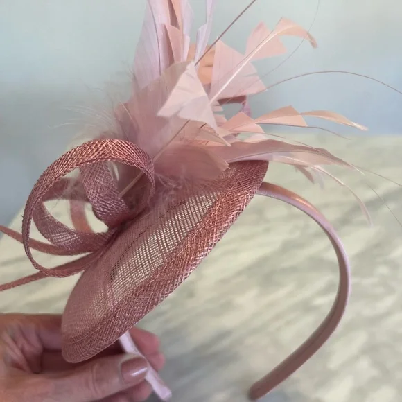 Fascinator - Custom Headband Pink Mauve - Picture 4 of 5